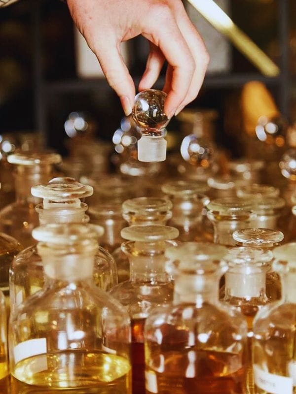 grasse-french-riviera-fragrance-making-workshop